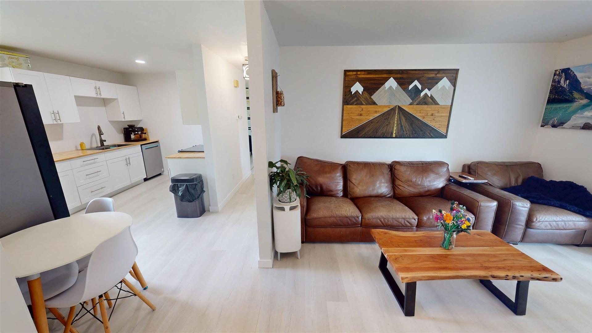 









333


21st

Avenue,
Cranbrook,




BC
V1C 3H6

