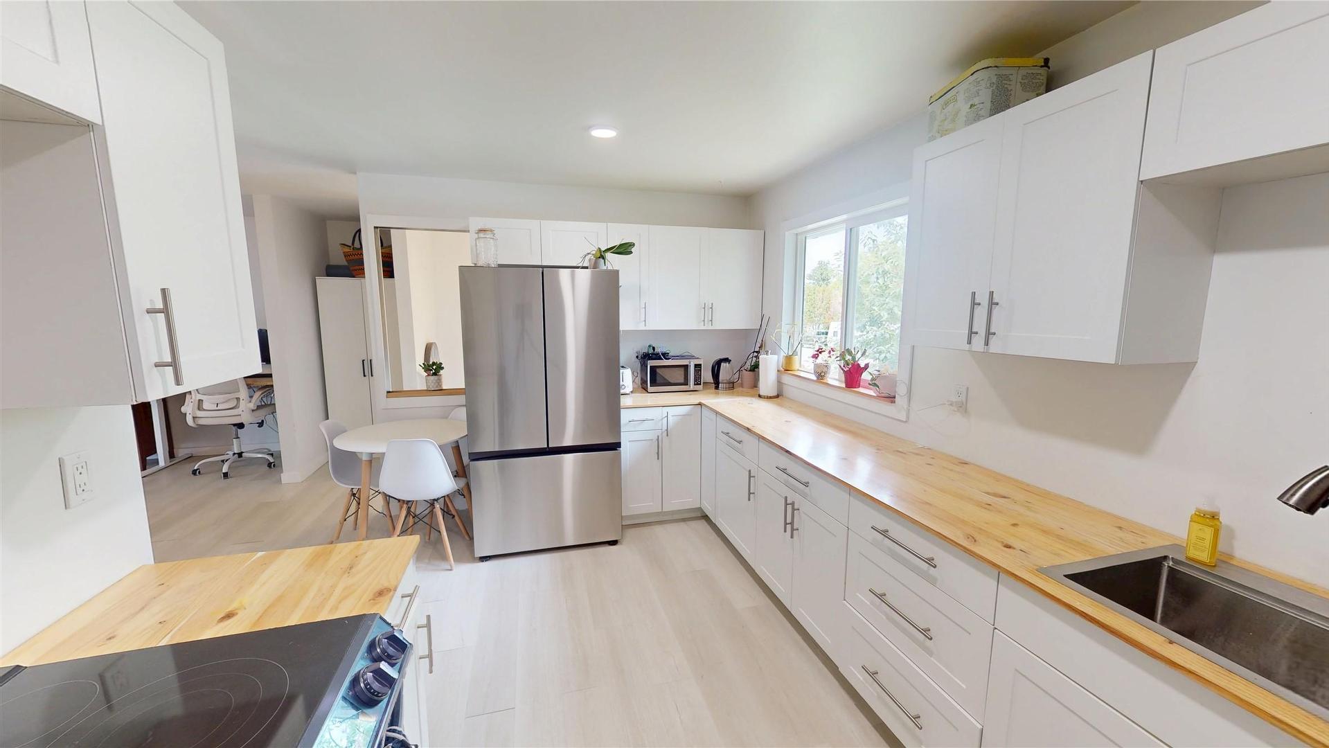 









333


21st

Avenue,
Cranbrook,




BC
V1C 3H6

