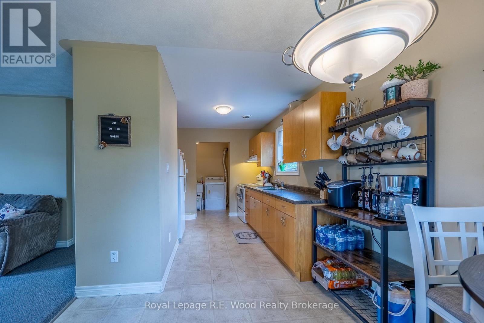 












46 OAK STREET

,
Bayham (Vienna),




Ontario
N0J1Z0

