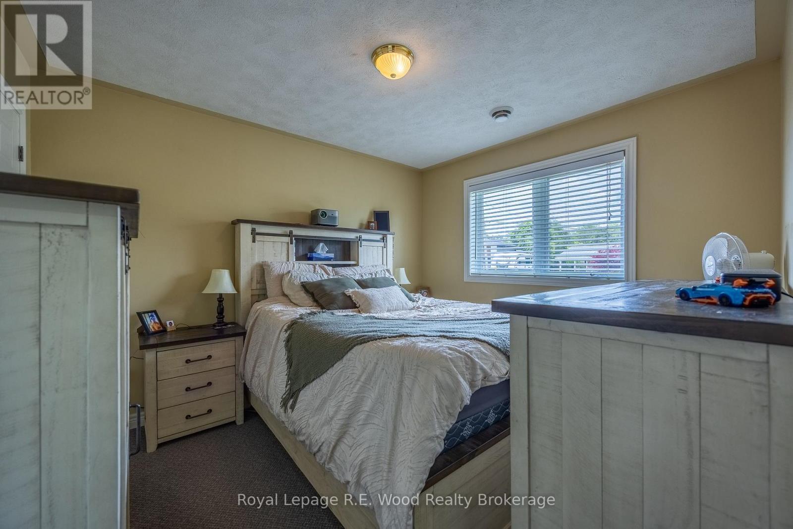 












46 OAK STREET

,
Bayham (Vienna),




Ontario
N0J1Z0

