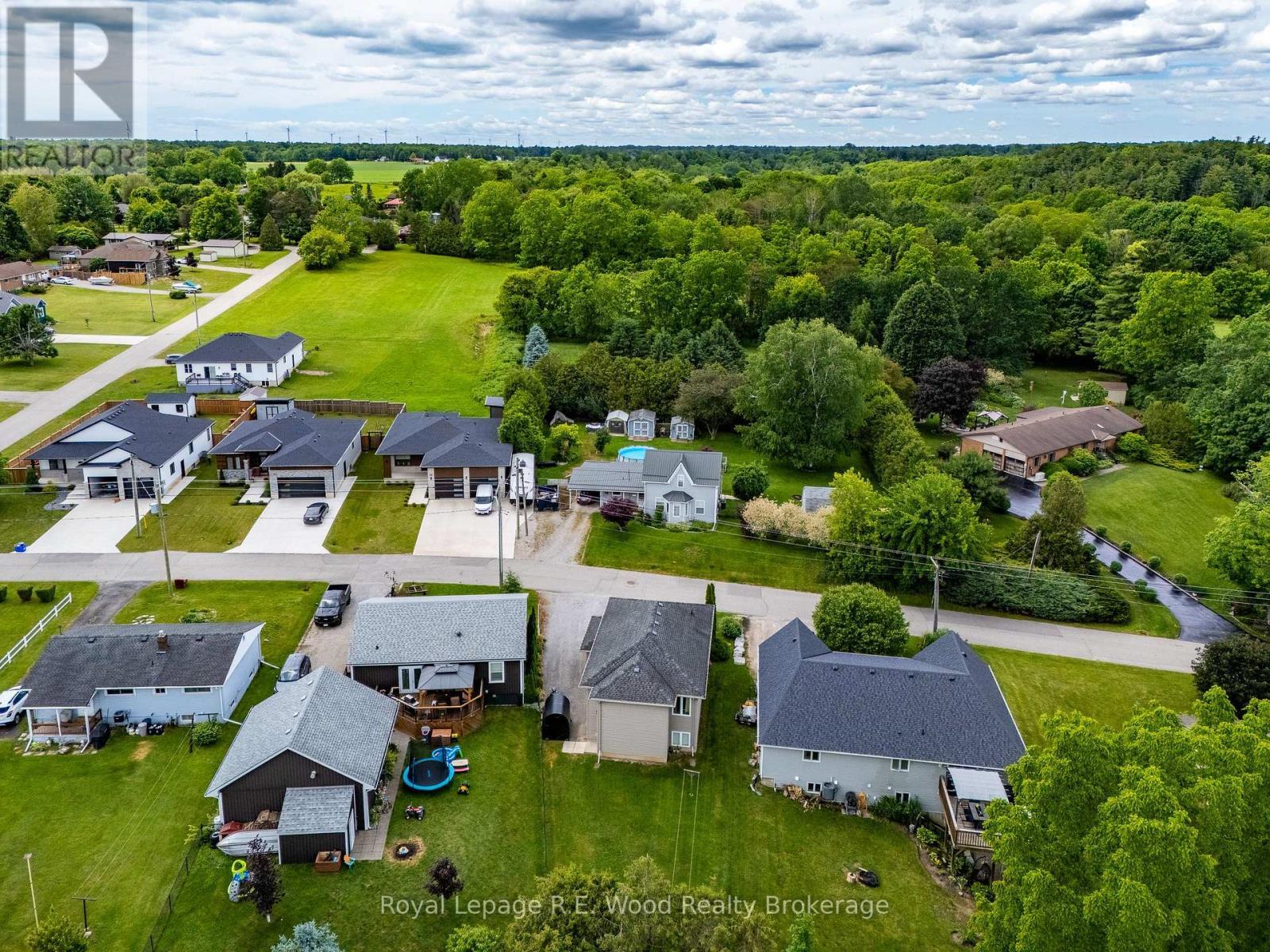 












46 OAK STREET

,
Bayham (Vienna),




Ontario
N0J1Z0

