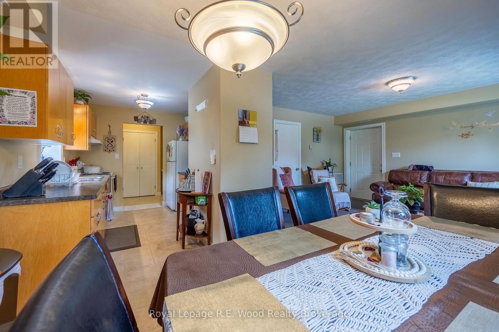 












46 OAK STREET

,
Bayham (Vienna),




Ontario
N0J1Z0


