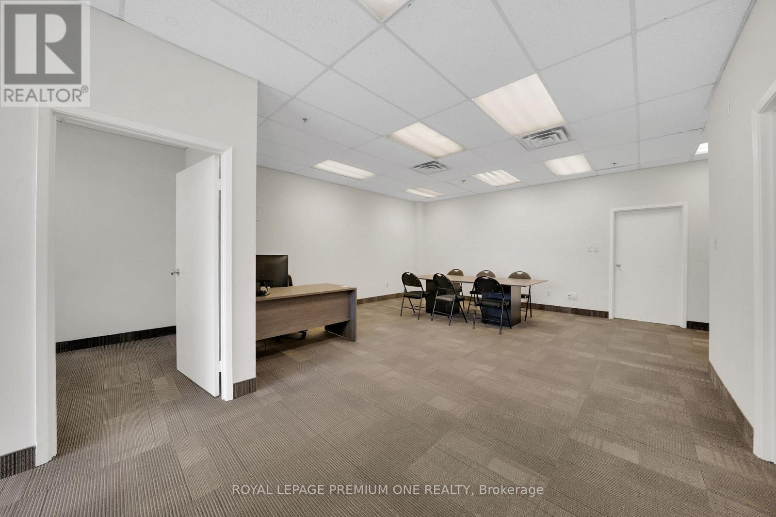 












29 - 1 WHITMORE ROAD

,
Vaughan,




Ontario
L4L8G4

