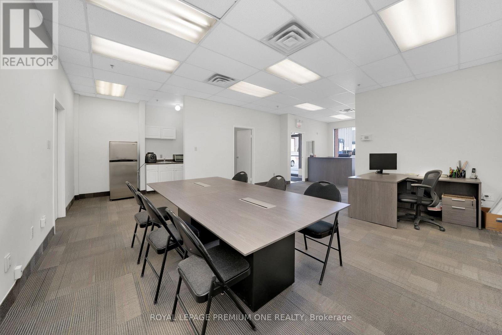 












29 - 1 WHITMORE ROAD

,
Vaughan,




Ontario
L4L8G4

