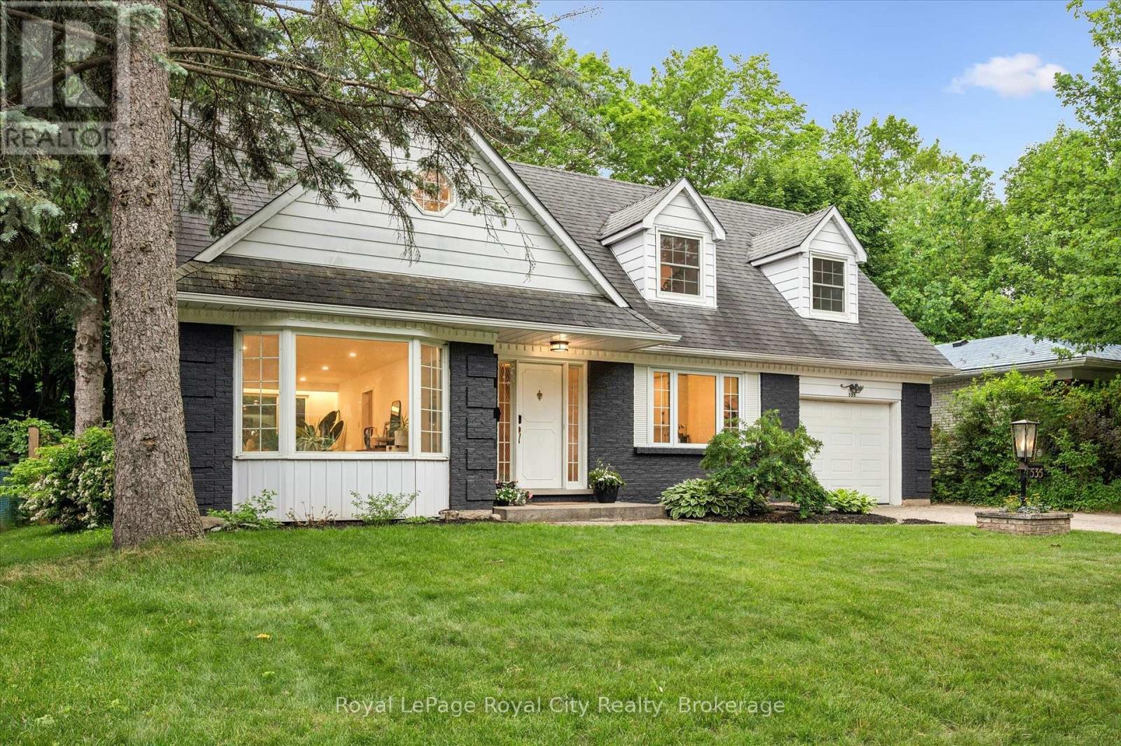 












535 SPRUCEHILL AVENUE

,
Waterloo,




Ontario
N2L4V8

