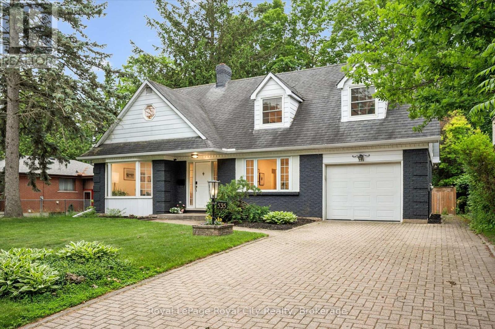 












535 SPRUCEHILL AVENUE

,
Waterloo,




Ontario
N2L4V8

