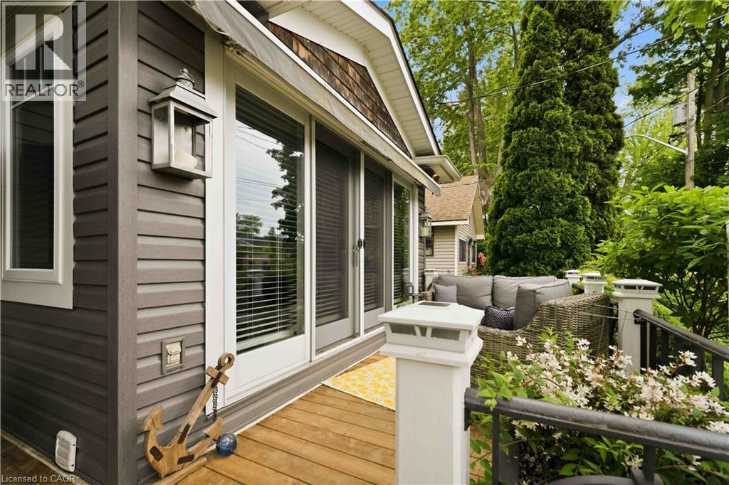 












11 PEEL Street

,
St. Catharines,




Ontario
L2N5A2

