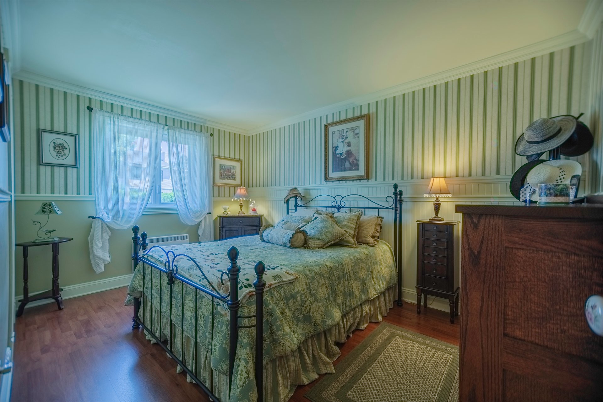 









116


Rue Robert

,
Varennes,




QC
J3X1M8

