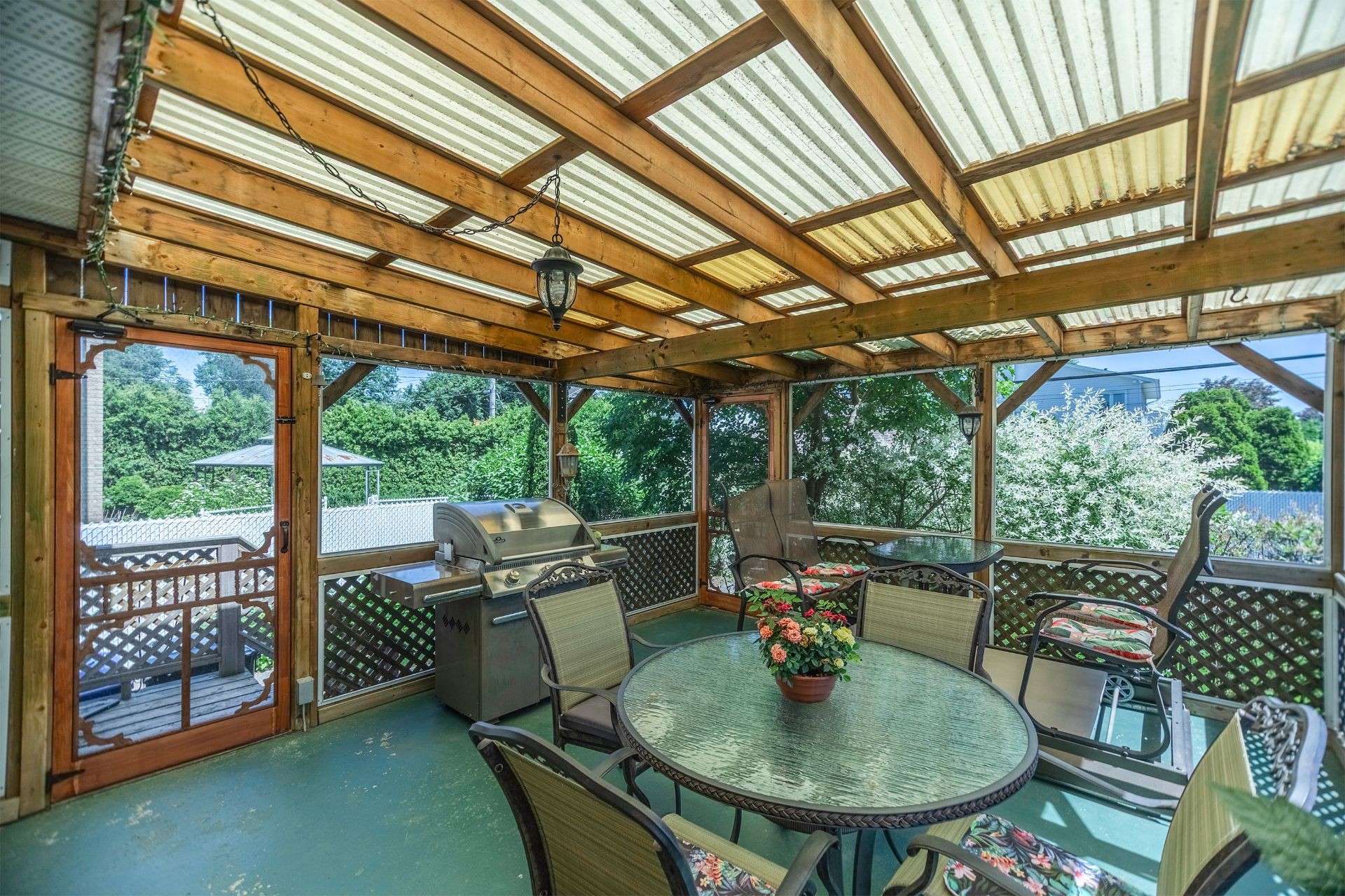 









116


Rue Robert

,
Varennes,




QC
J3X1M8

