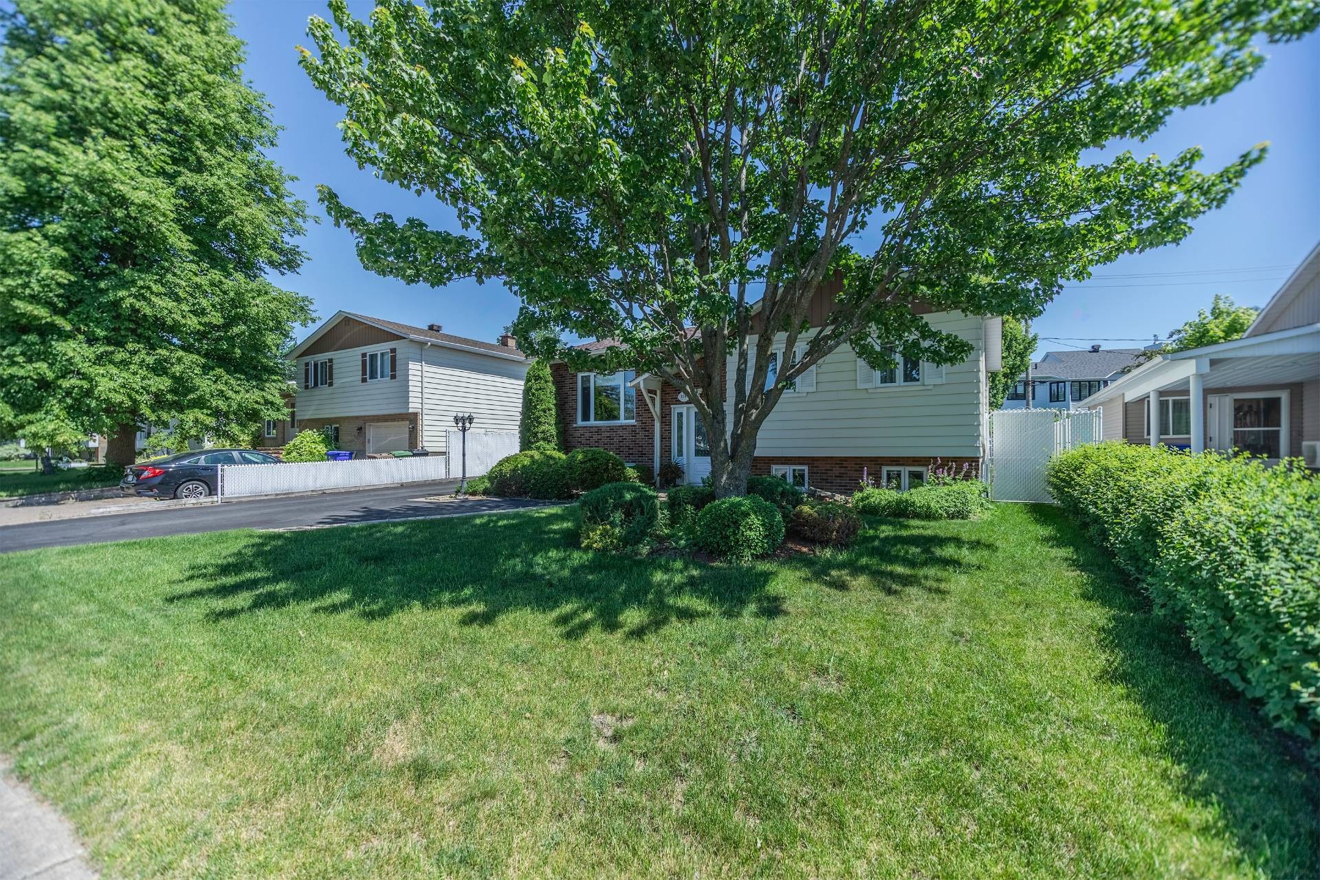 









116


Rue Robert

,
Varennes,




QC
J3X1M8

