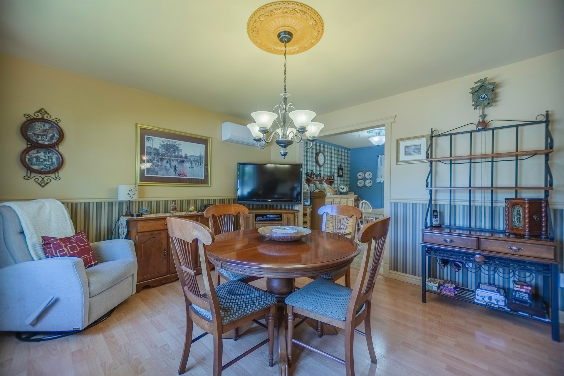 









116


Rue Robert

,
Varennes,




QC
J3X1M8

