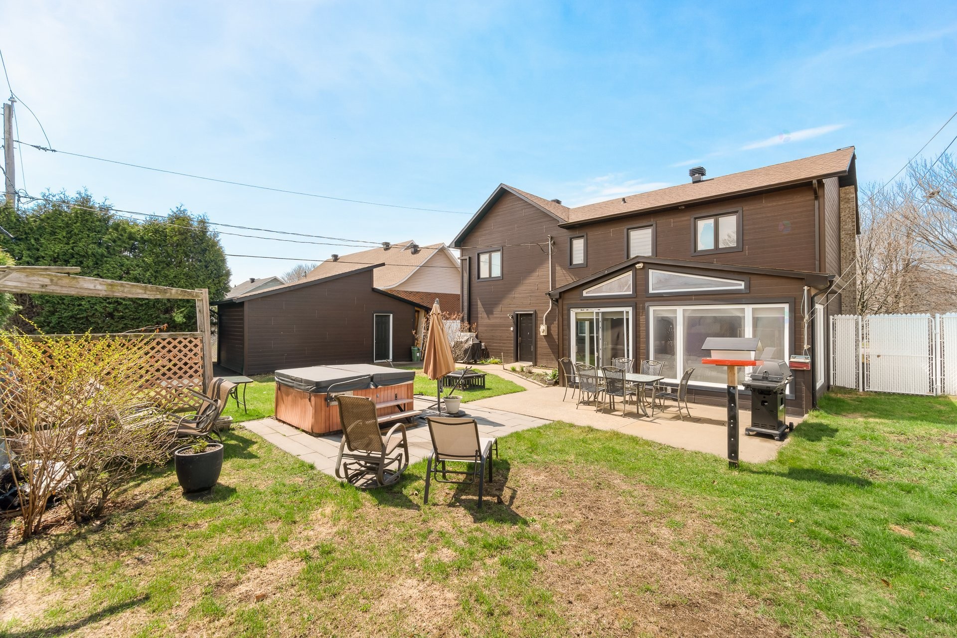 









820


Rue Jean-De Lauson

,
Trois-Rivières,




QC
G8V1G6

