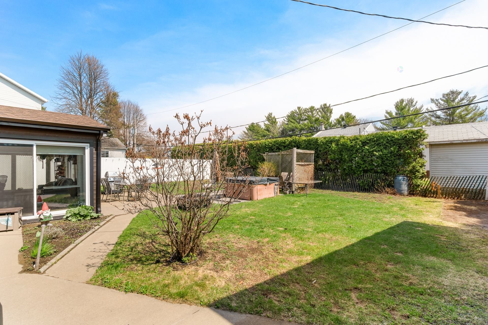 









820


Rue Jean-De Lauson

,
Trois-Rivières,




QC
G8V1G6

