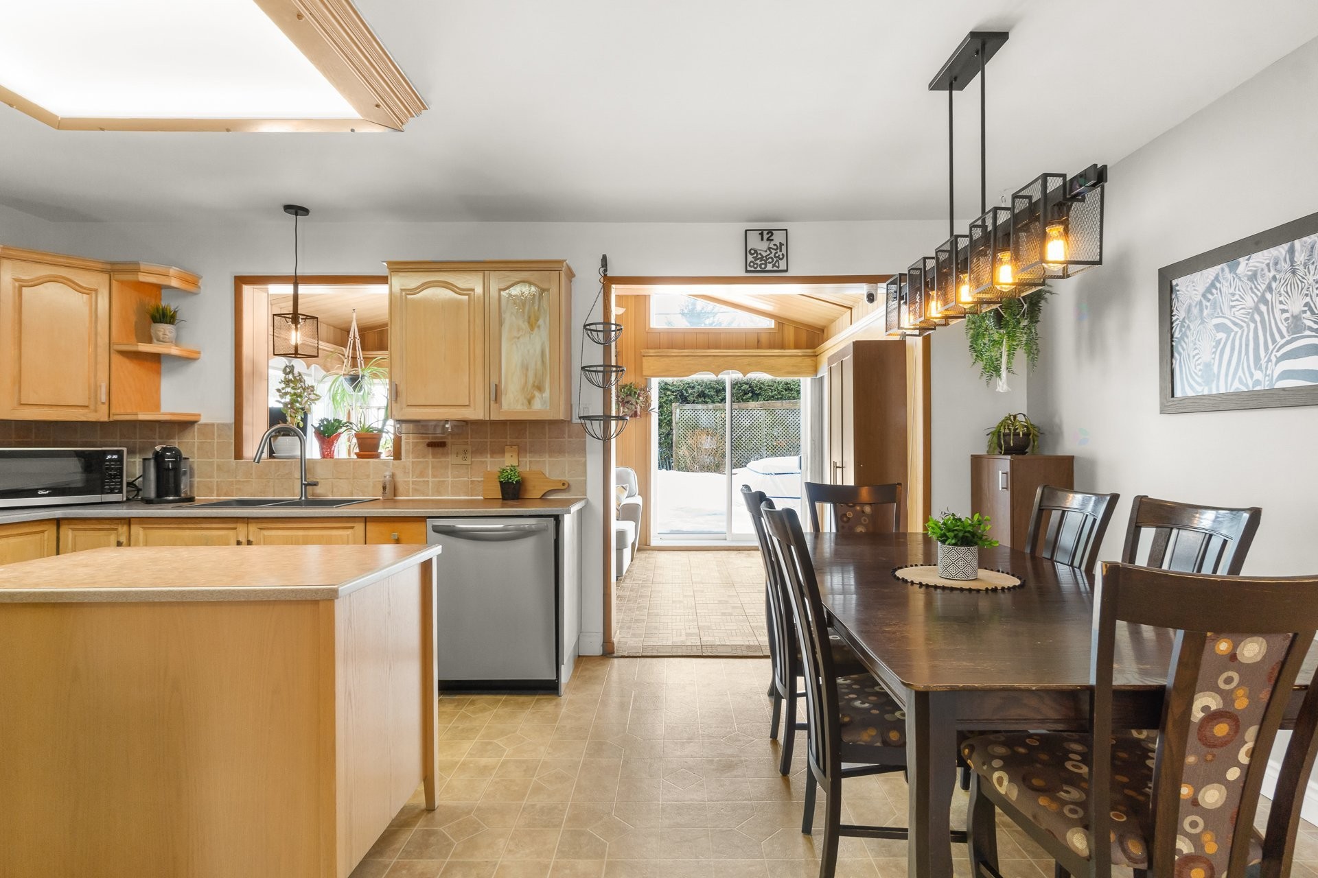 









820


Rue Jean-De Lauson

,
Trois-Rivières,




QC
G8V1G6

