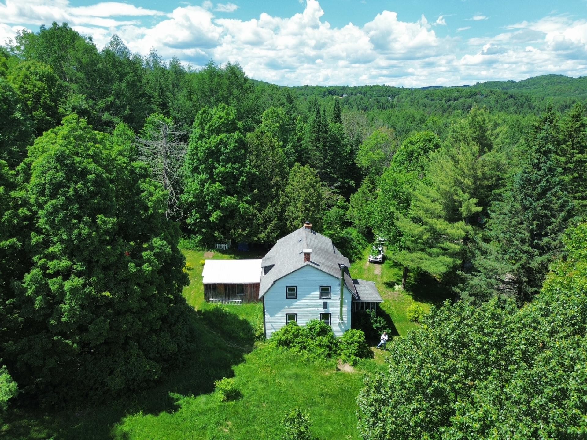 









221


Ch. de la Rivière-Maskinongé

,
Harrington,




QC
J8G2S4

