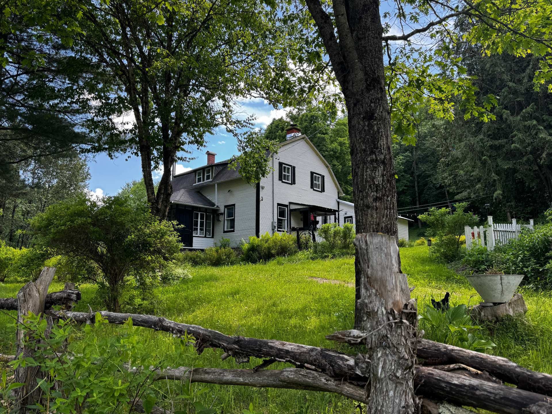 









221


Ch. de la Rivière-Maskinongé

,
Harrington,




QC
J8G2S4

