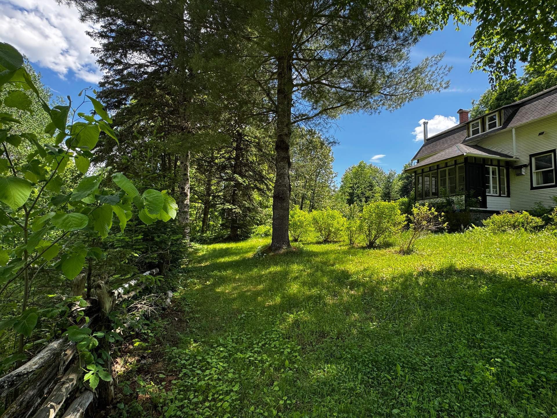 









221


Ch. de la Rivière-Maskinongé

,
Harrington,




QC
J8G2S4

