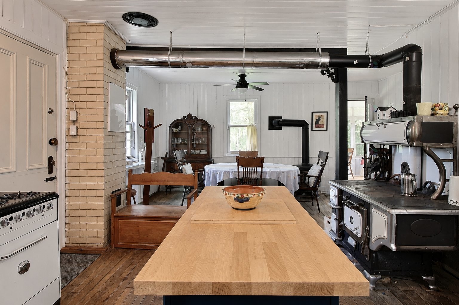 









221


Ch. de la Rivière-Maskinongé

,
Harrington,




QC
J8G2S4

