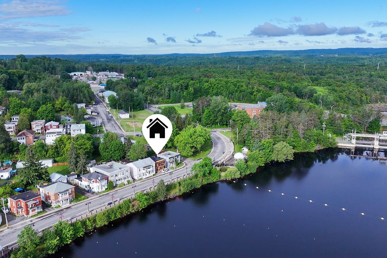 









880


Av. du Capitaine-Veilleux

,
Shawinigan,




QC
G9P1B8


