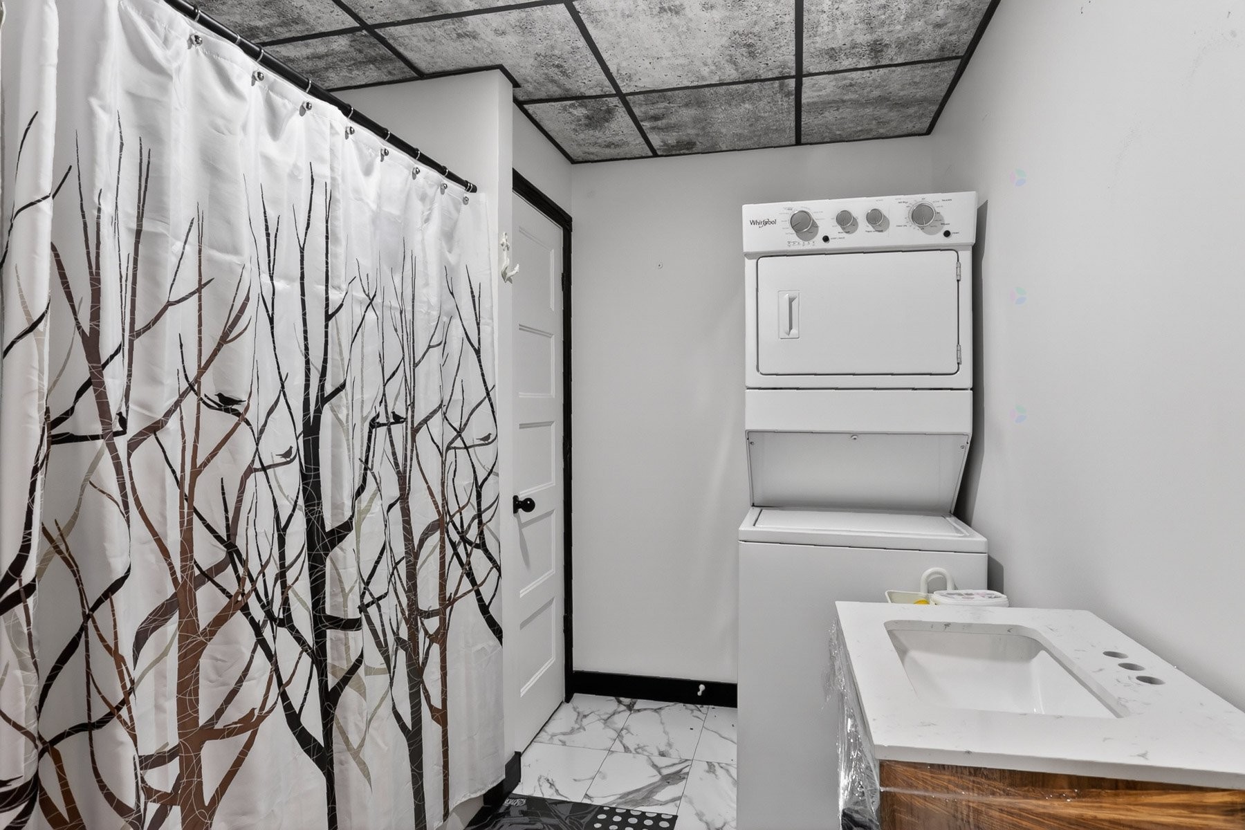 









880


Av. du Capitaine-Veilleux

,
Shawinigan,




QC
G9P1B8

