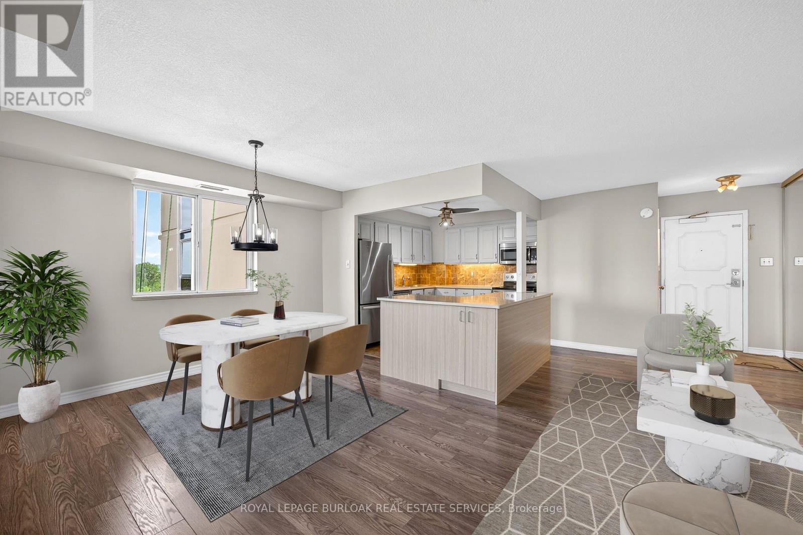 












802 - 301 FRANCES AVENUE

,
Hamilton,




Ontario
L8E3W6

