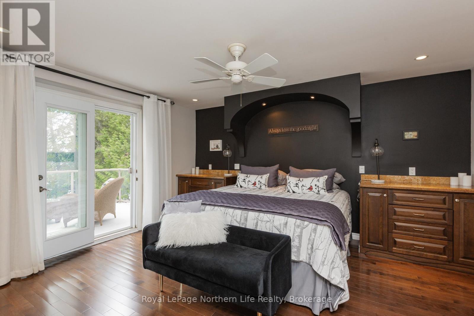 












571 D REGAL ROAD

,
North Bay (Birchaven),




Ontario
P1B8G4

