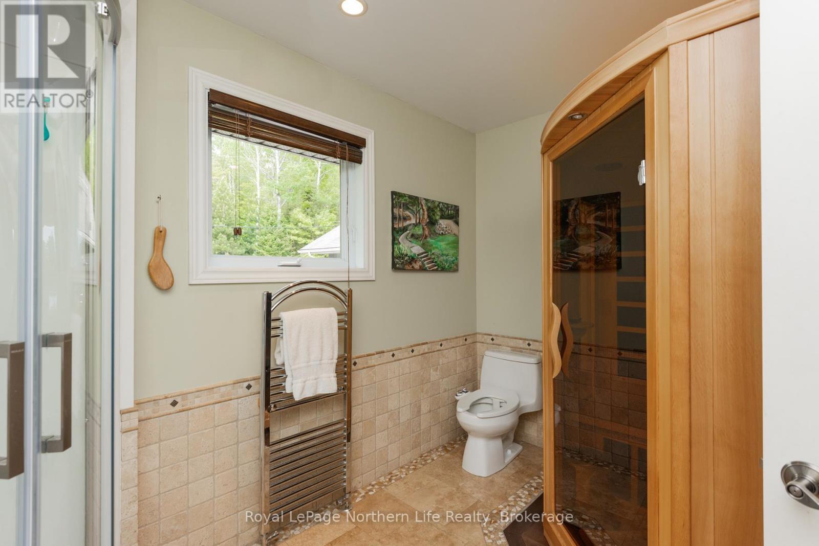 












571 D REGAL ROAD

,
North Bay (Birchaven),




Ontario
P1B8G4

