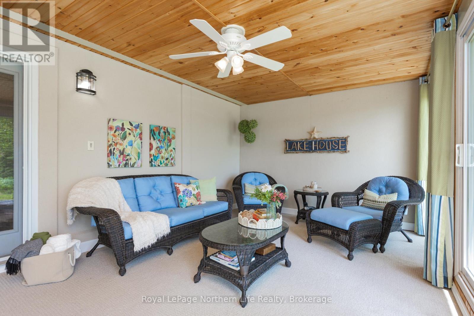 












571 D REGAL ROAD

,
North Bay (Birchaven),




Ontario
P1B8G4

