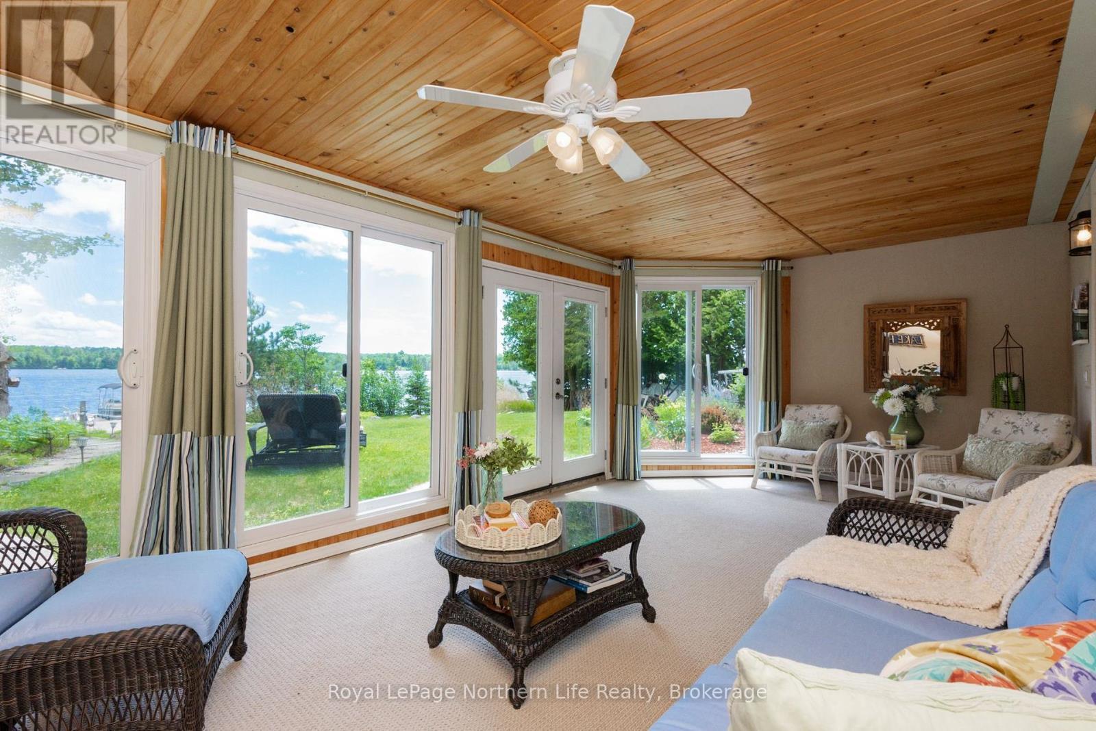 












571 D REGAL ROAD

,
North Bay (Birchaven),




Ontario
P1B8G4

