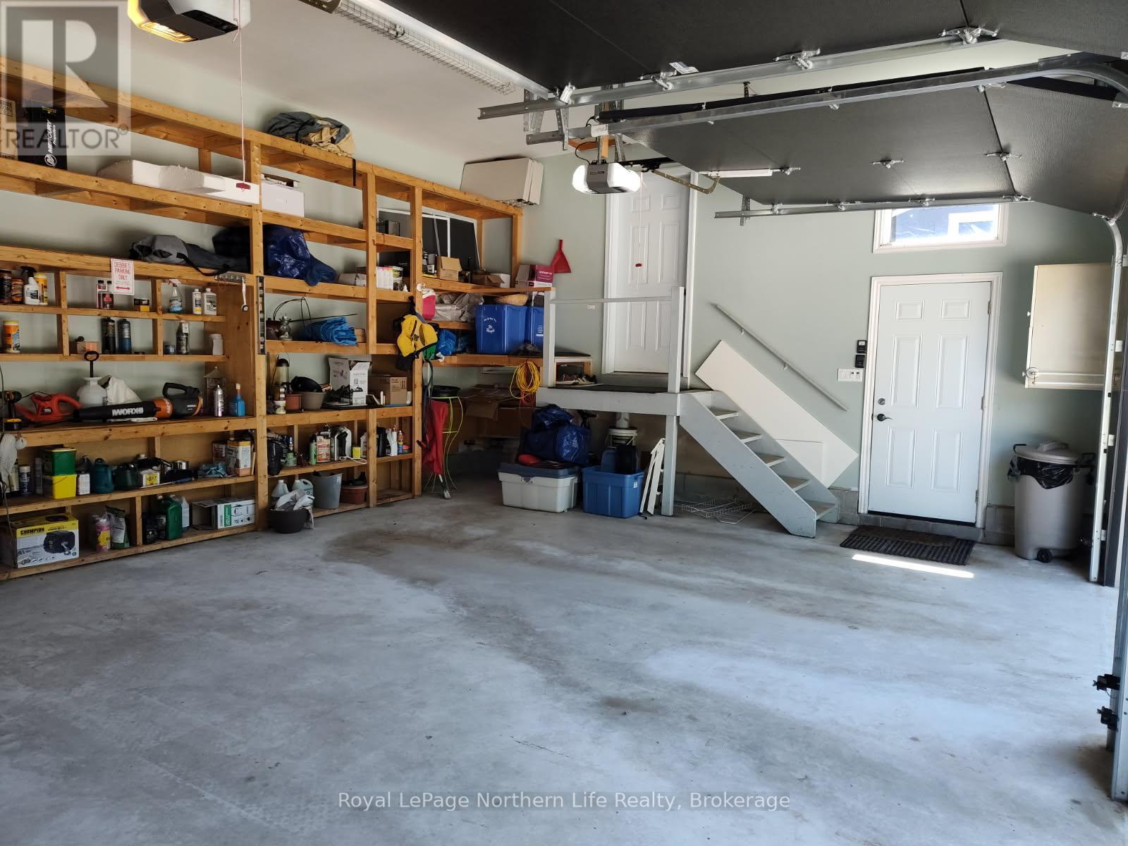 












571 D REGAL ROAD

,
North Bay (Birchaven),




Ontario
P1B8G4

