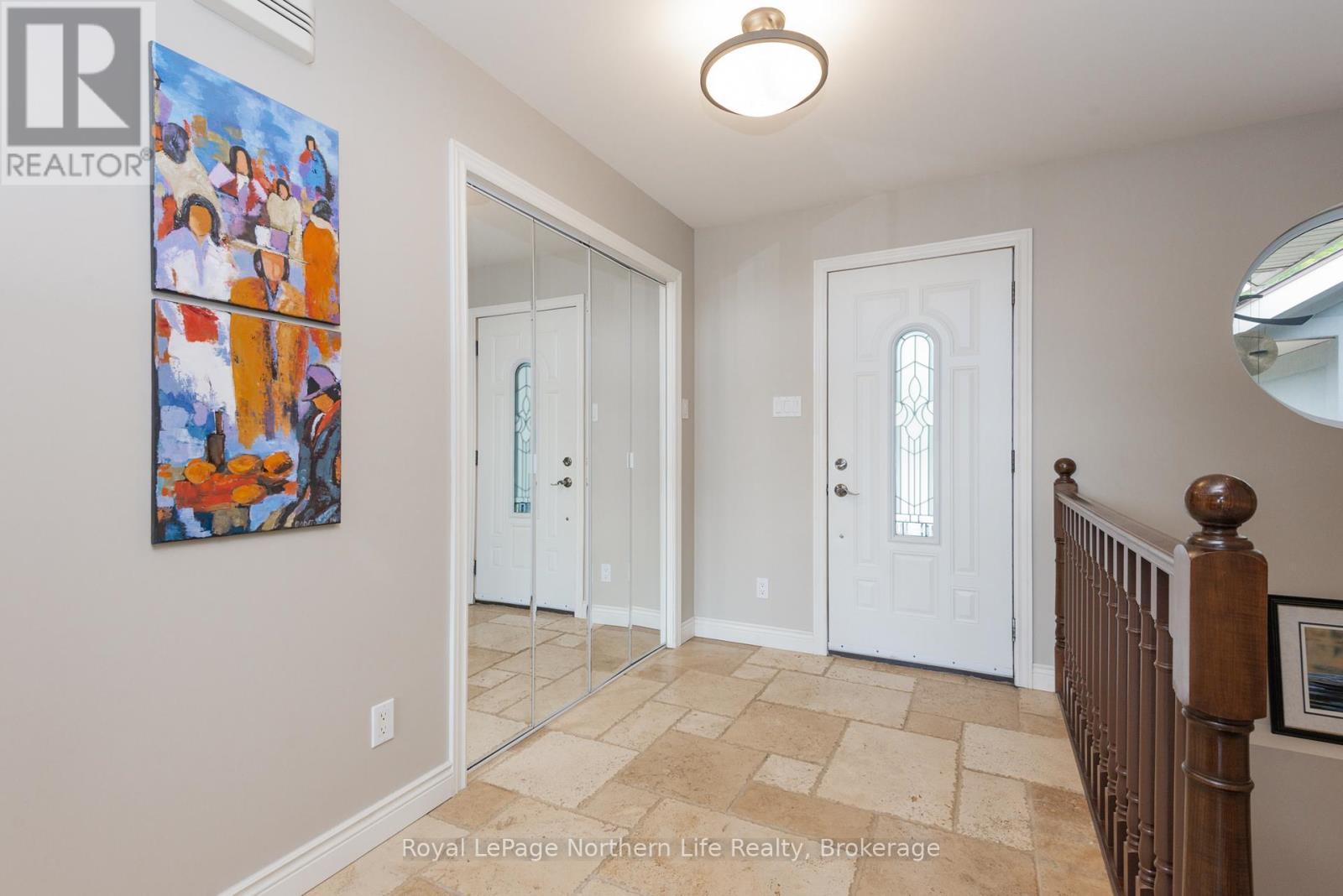 












571 D REGAL ROAD

,
North Bay (Birchaven),




Ontario
P1B8G4

