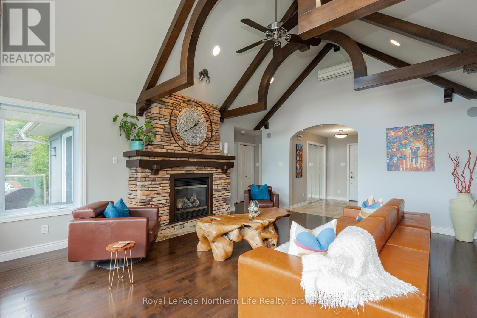 












571 D REGAL ROAD

,
North Bay (Birchaven),




Ontario
P1B8G4

