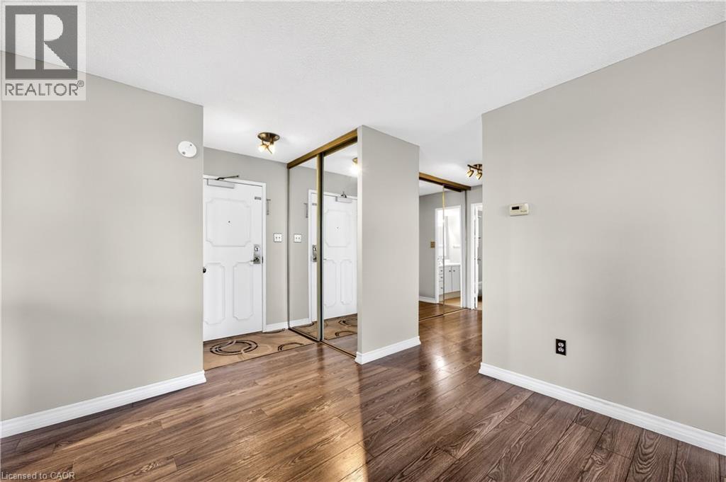 












301 FRANCES Avenue Unit# 802

,
Hamilton,




Ontario
L8E3W6


