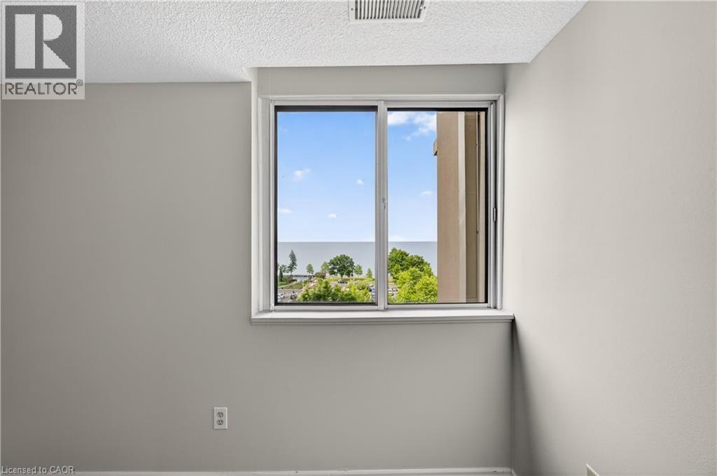 












301 FRANCES Avenue Unit# 802

,
Hamilton,




Ontario
L8E3W6

