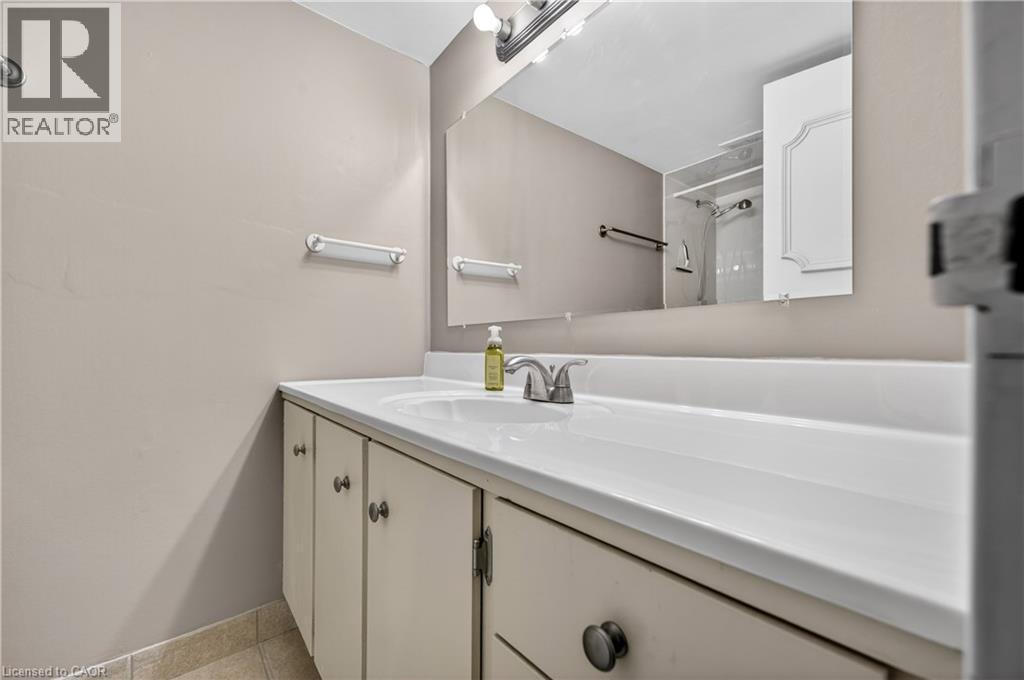 












301 FRANCES Avenue Unit# 802

,
Hamilton,




Ontario
L8E3W6

