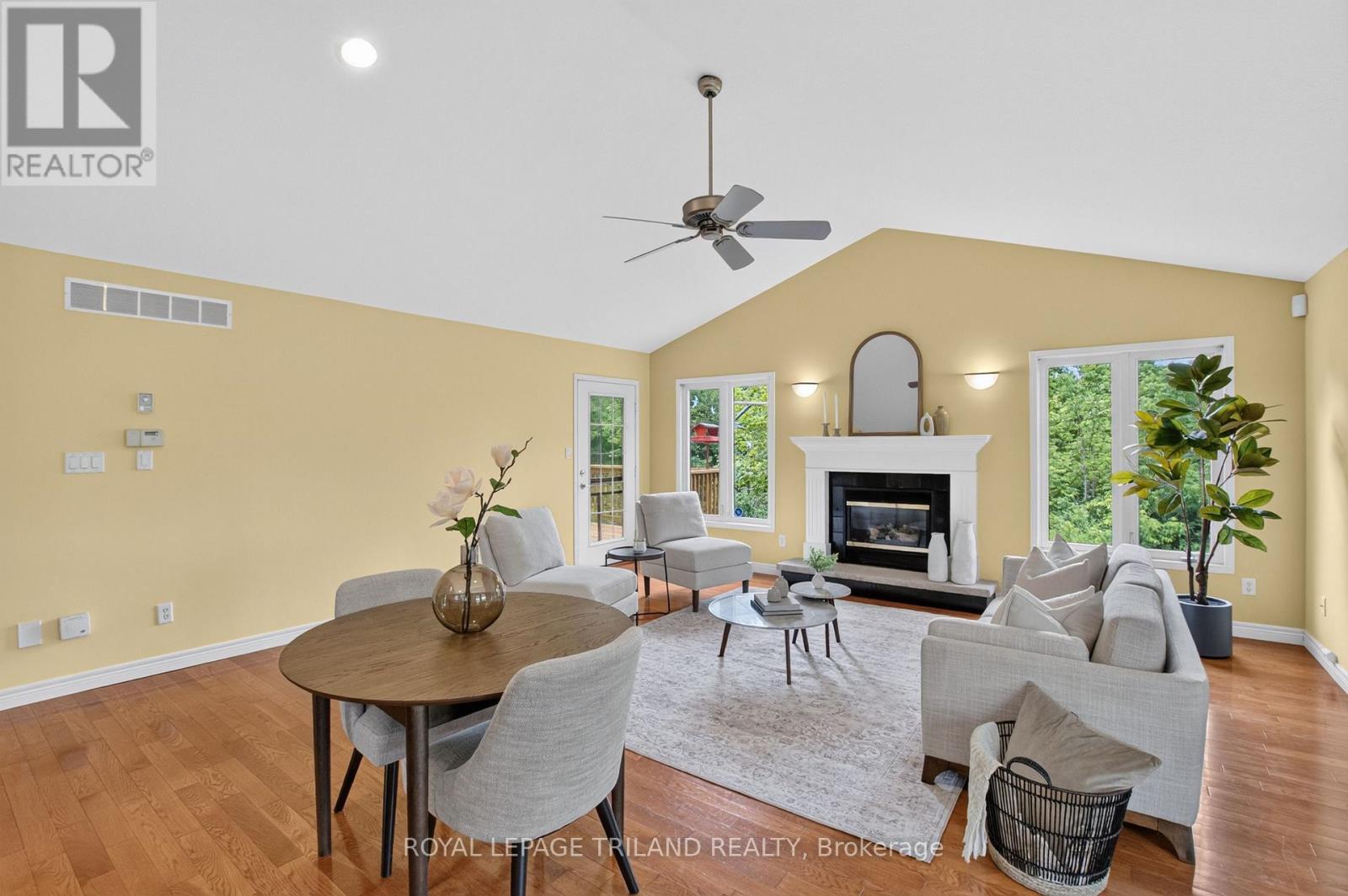 












14 - 87 DONKER DRIVE

,
St. Thomas,




Ontario
N5P4L2

