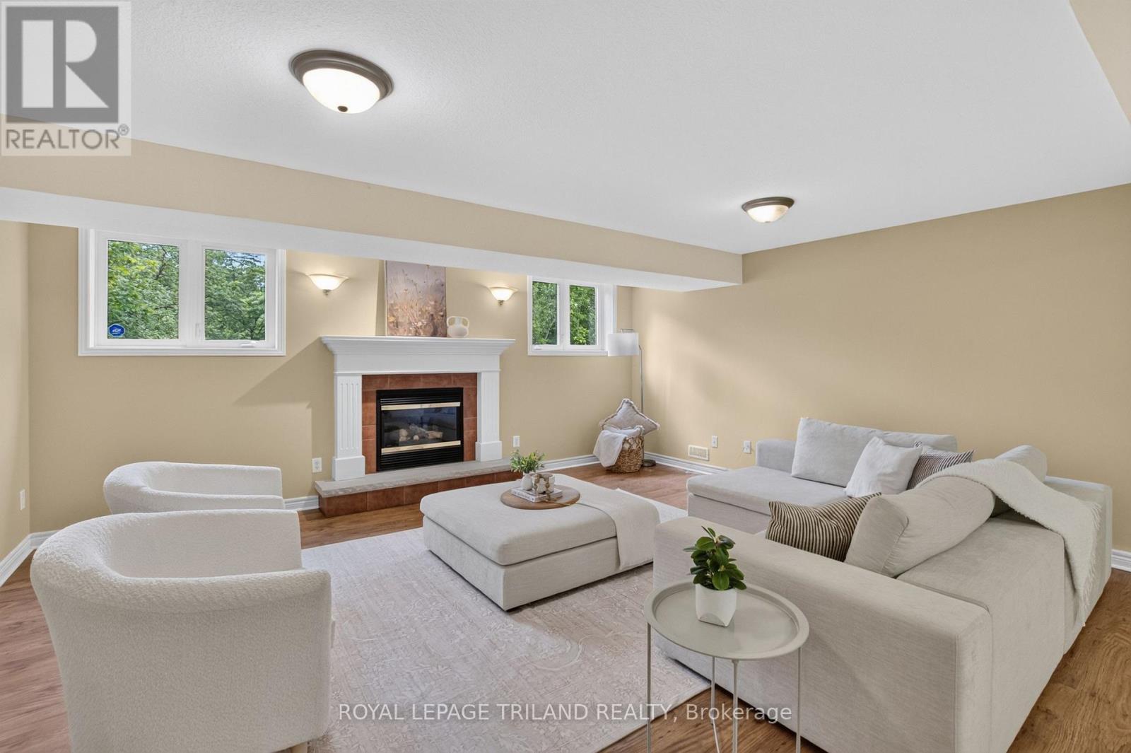 












14 - 87 DONKER DRIVE

,
St. Thomas,




Ontario
N5P4L2

