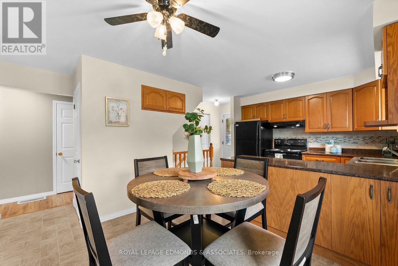 












39325A HIGHWAY 41

,
Laurentian Valley,




Ontario
K8A6W4

