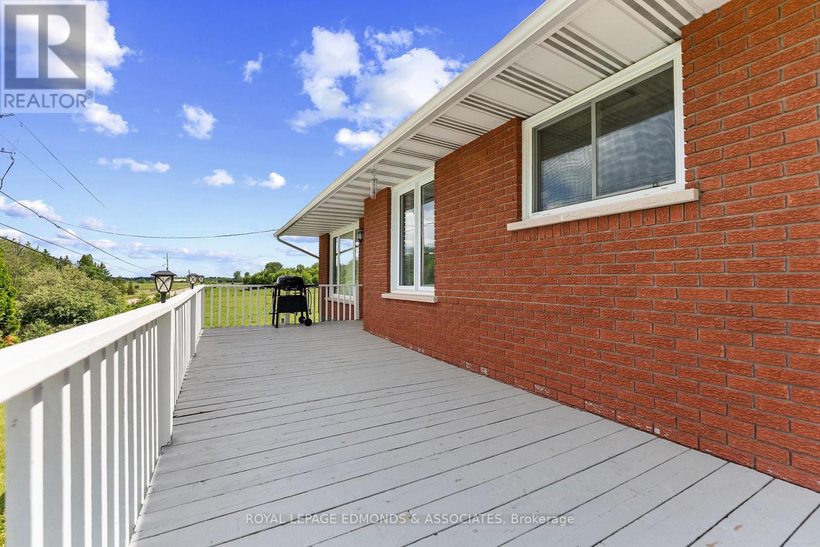 












39325A HIGHWAY 41

,
Laurentian Valley,




Ontario
K8A6W4


