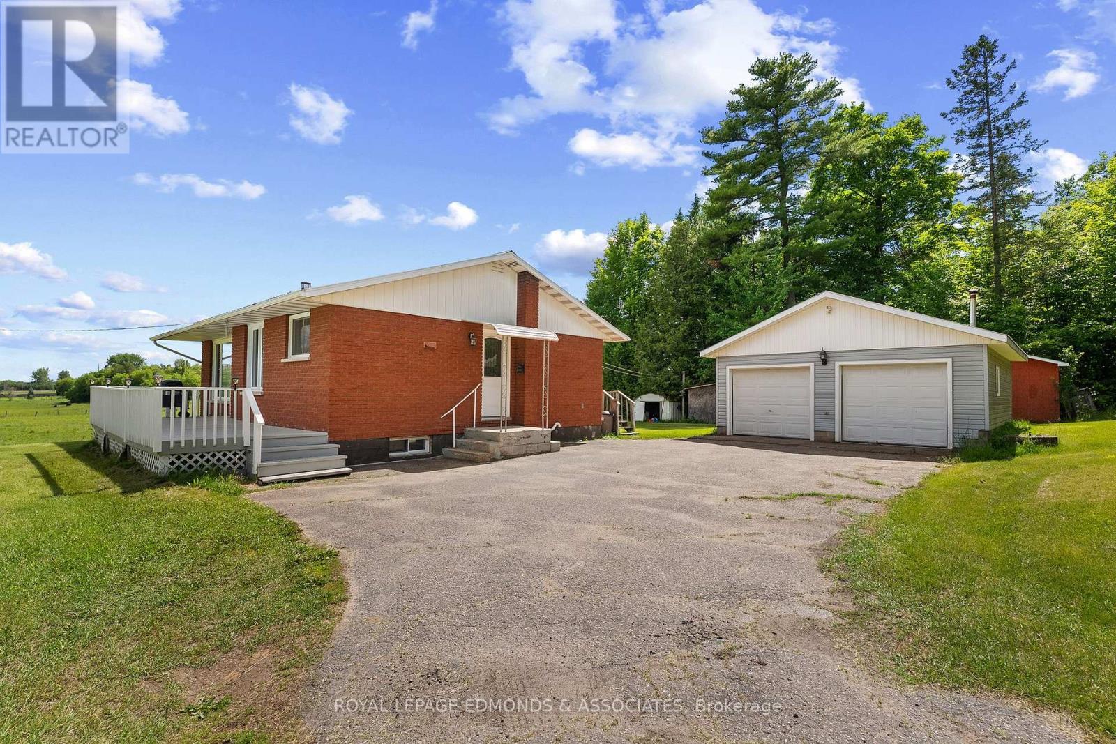 












39325A HIGHWAY 41

,
Laurentian Valley,




Ontario
K8A6W4

