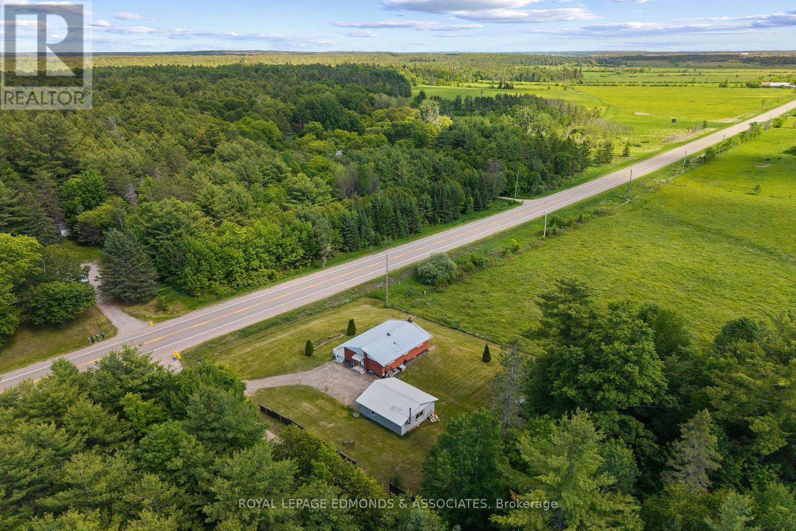 












39325A HIGHWAY 41

,
Laurentian Valley,




Ontario
K8A6W4

