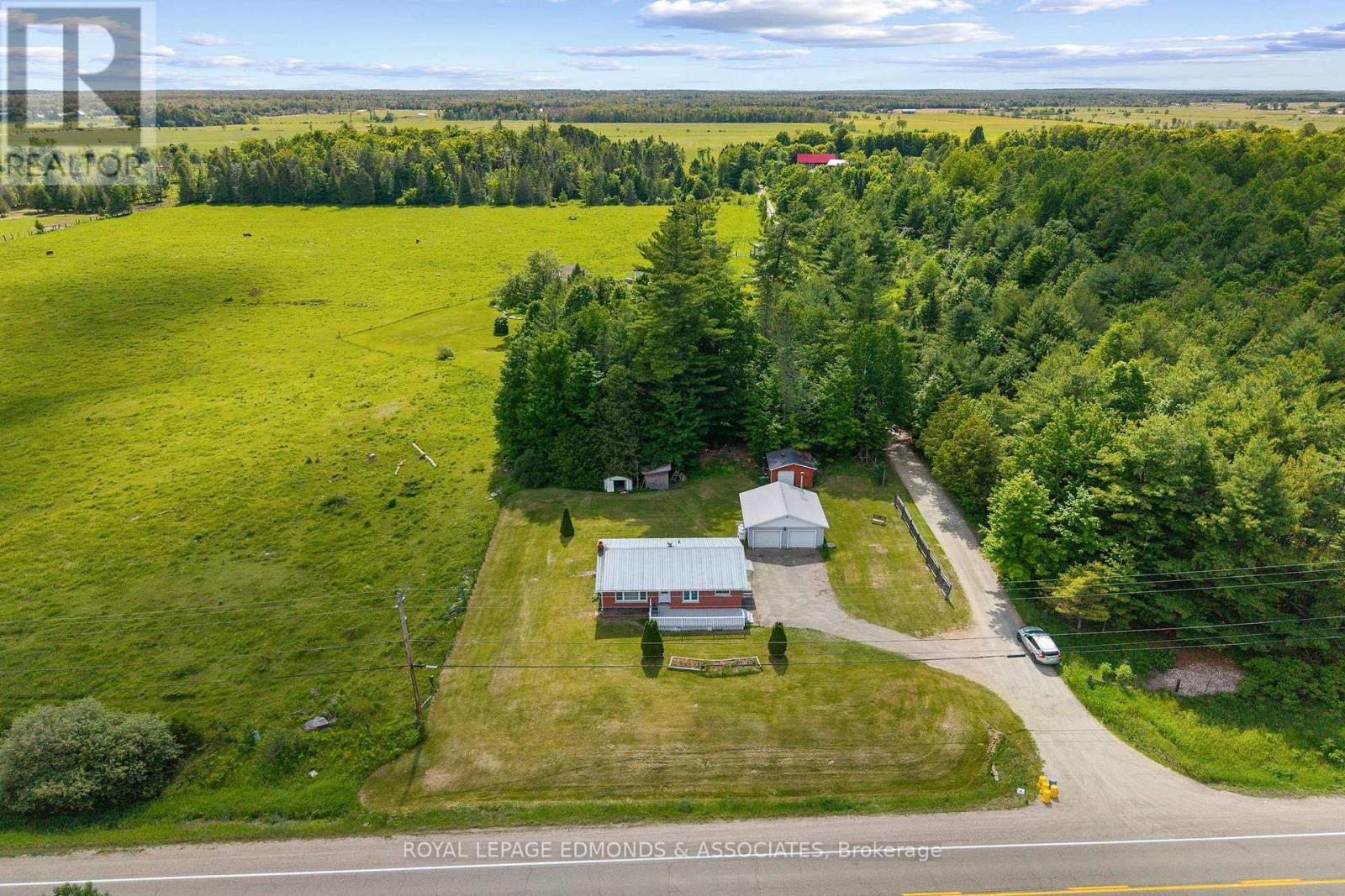 












39325A HIGHWAY 41

,
Laurentian Valley,




Ontario
K8A6W4

