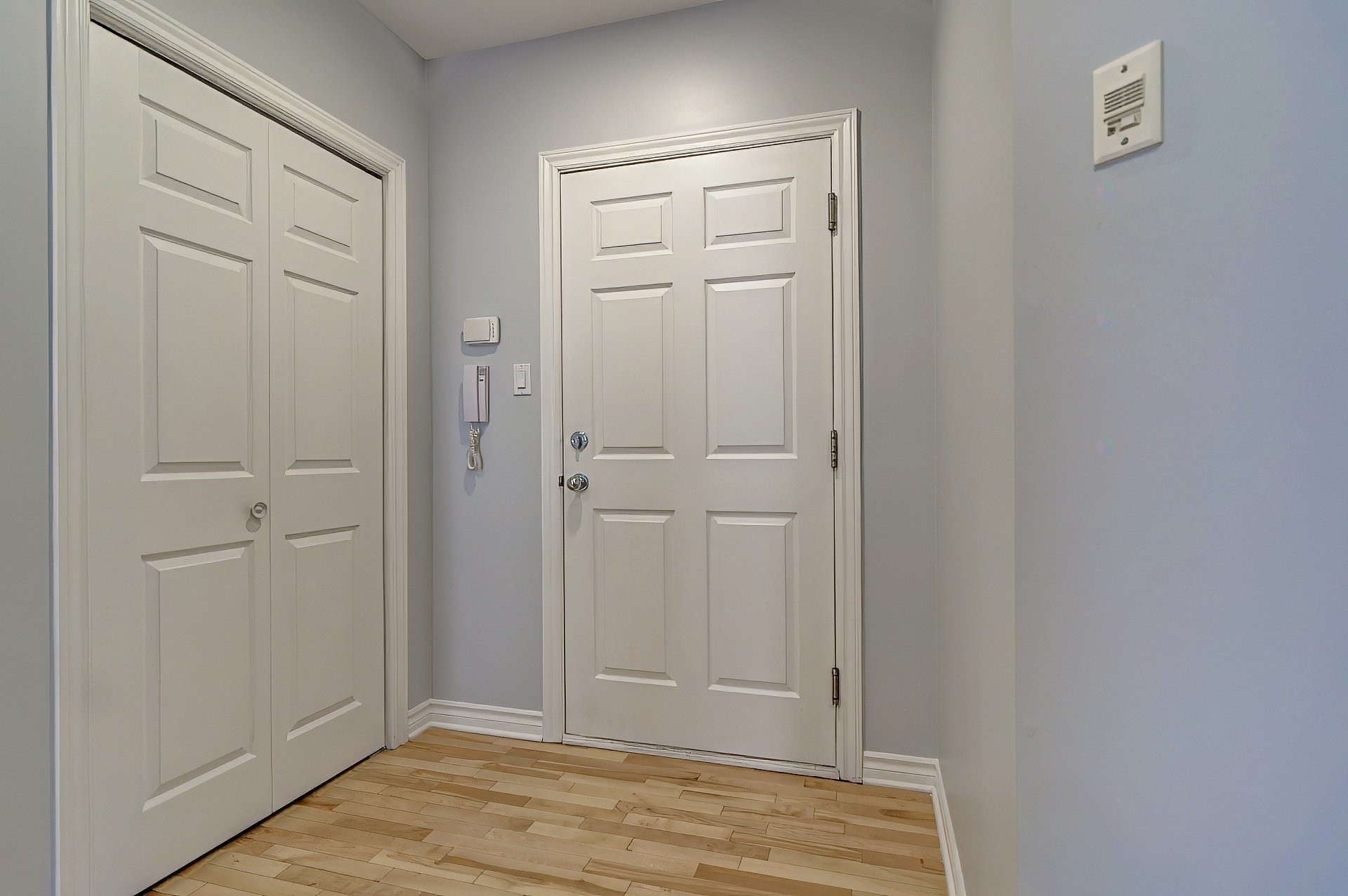 









14057


Boul. Cavendish

, 301,
Montréal (Saint-Laurent),




QC
H4R3J5


