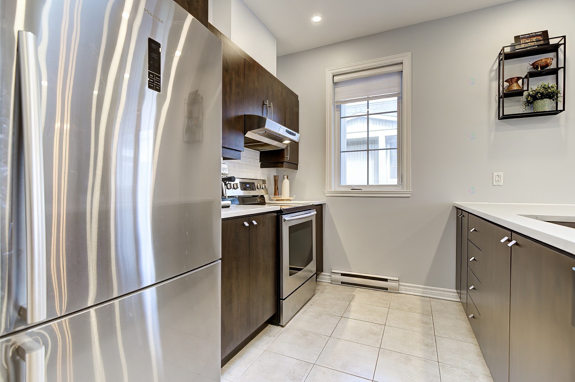 









14057


Boul. Cavendish

, 301,
Montréal (Saint-Laurent),




QC
H4R3J5

