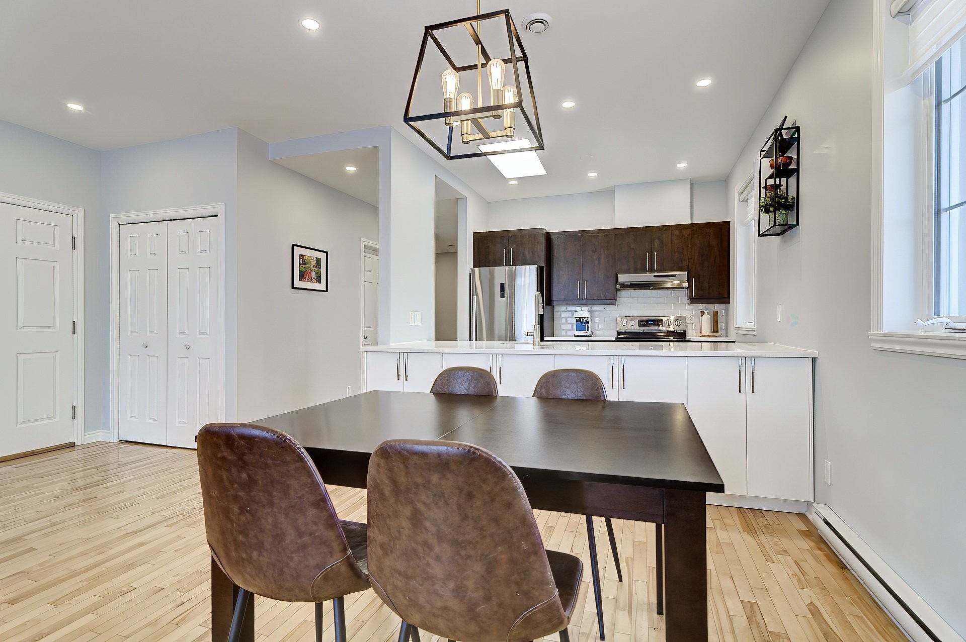









14057


Boul. Cavendish

, 301,
Montréal (Saint-Laurent),




QC
H4R3J5


