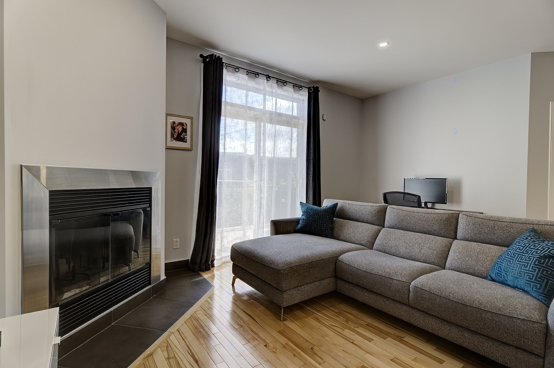 









14057


Boul. Cavendish

, 301,
Montréal (Saint-Laurent),




QC
H4R3J5

