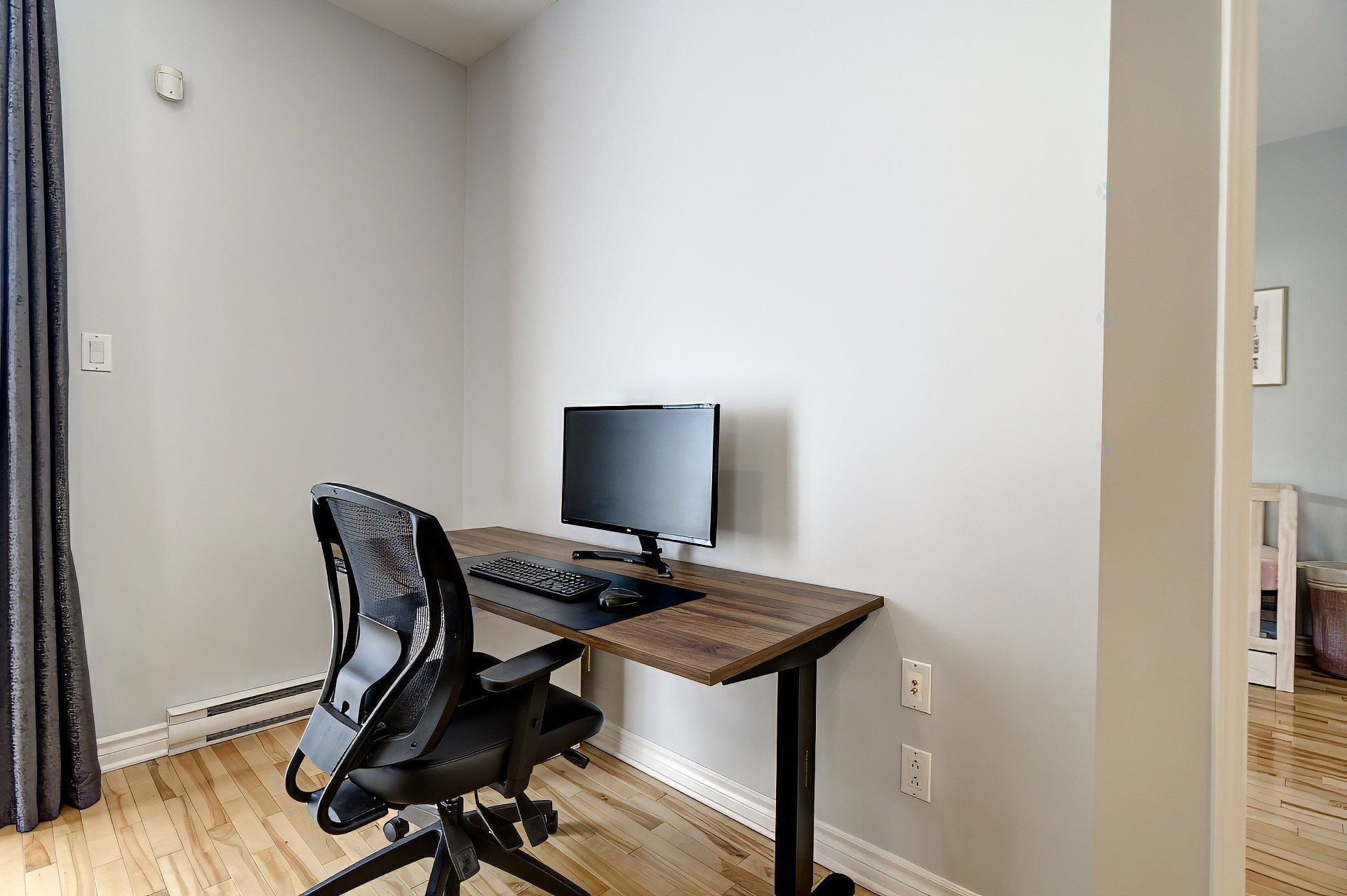 









14057


Boul. Cavendish

, 301,
Montréal (Saint-Laurent),




QC
H4R3J5

