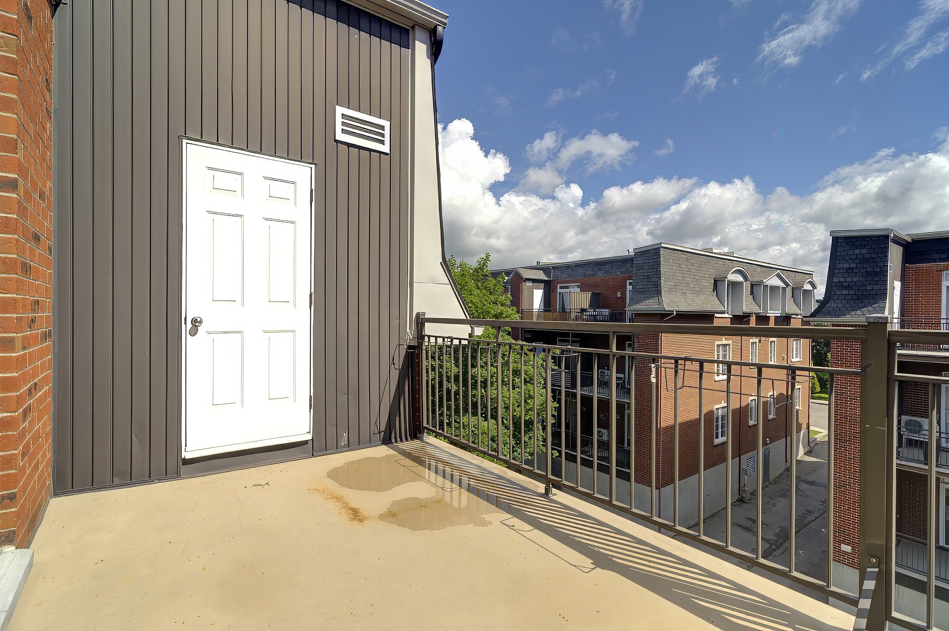









14057


Boul. Cavendish

, 301,
Montréal (Saint-Laurent),




QC
H4R3J5

