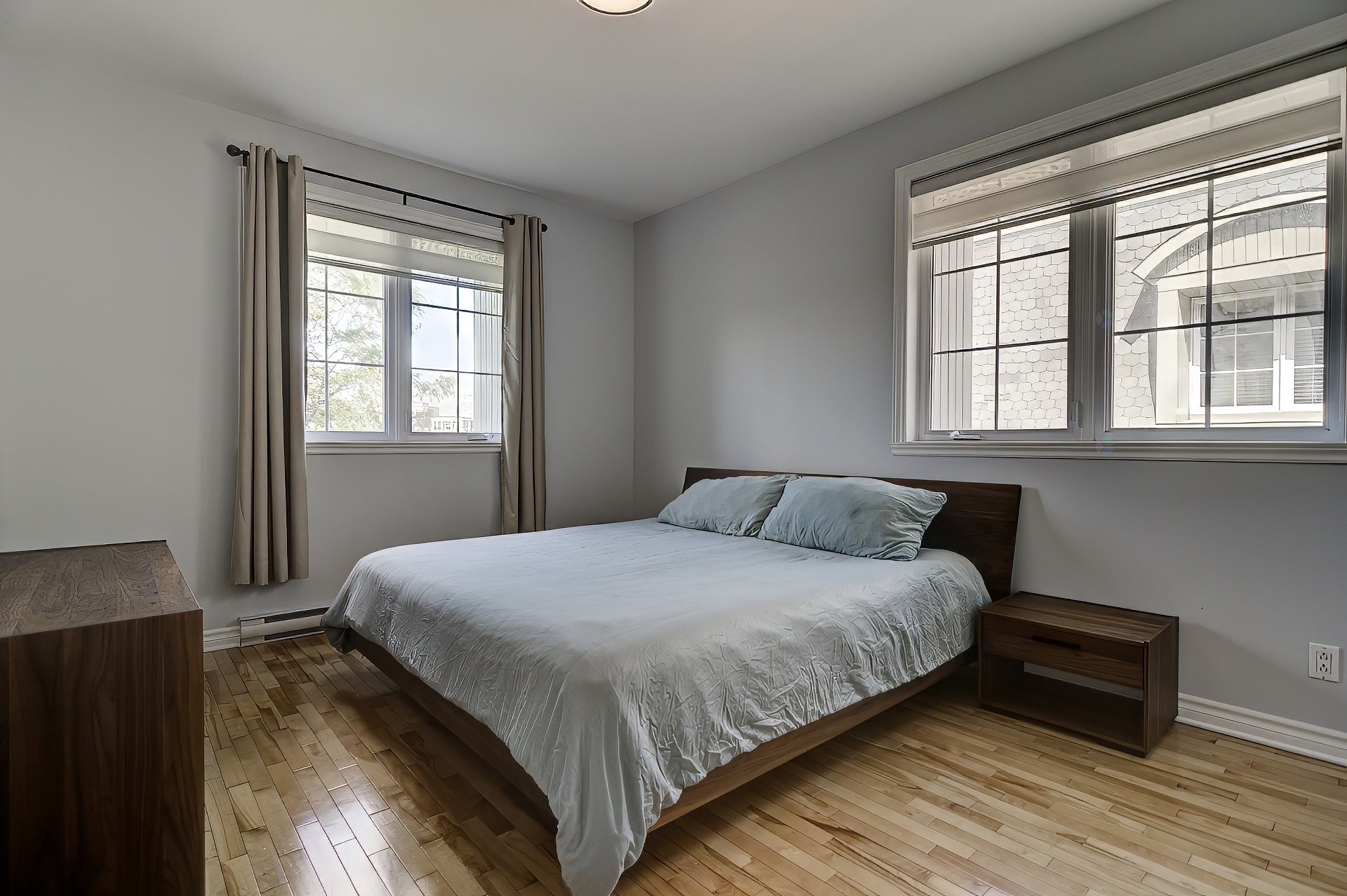 









14057


Boul. Cavendish

, 301,
Montréal (Saint-Laurent),




QC
H4R3J5

