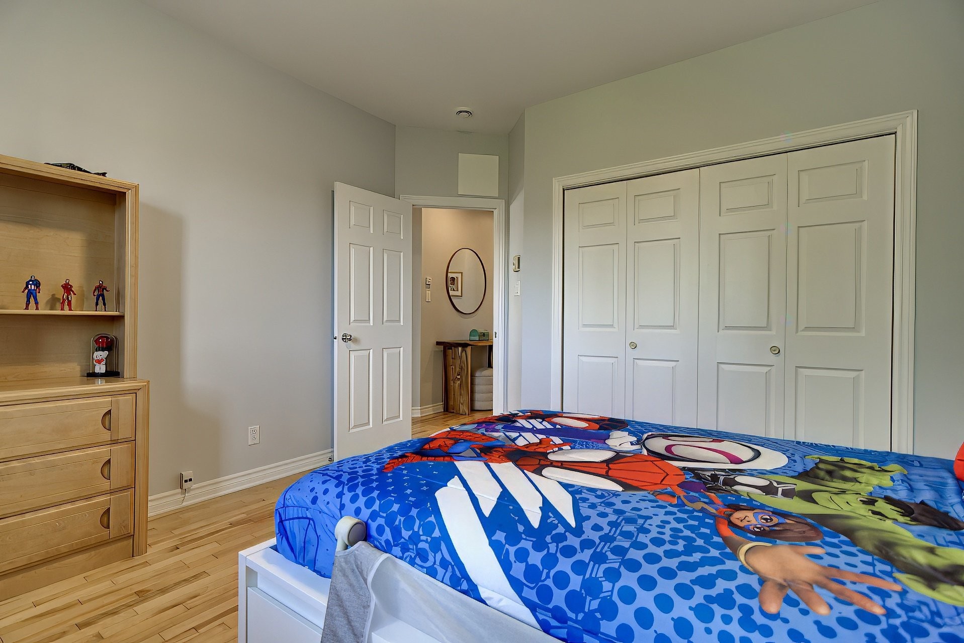 









14057


Boul. Cavendish

, 301,
Montréal (Saint-Laurent),




QC
H4R3J5

